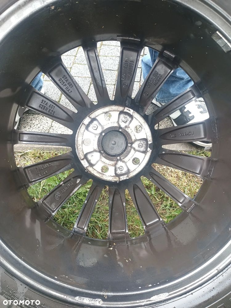 Oryginalne felgi Skoda z oponami Nokian - 8