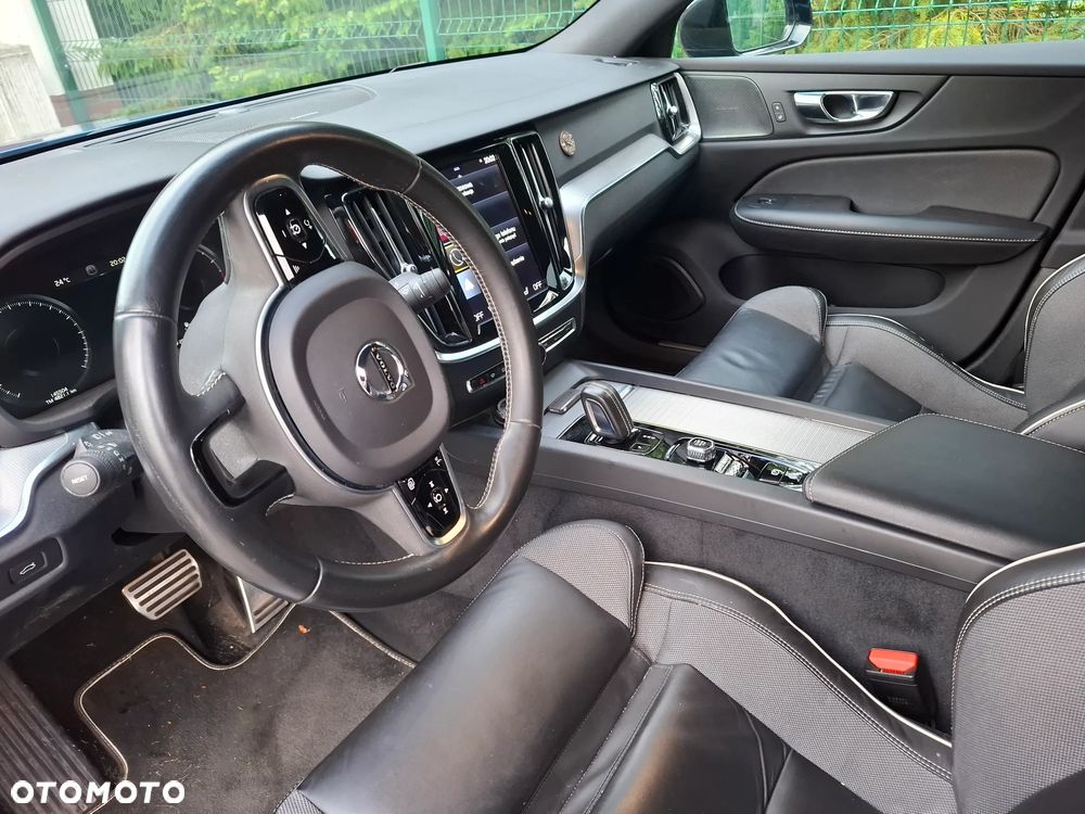 Volvo S60 B5 B AWD R-Design - 19