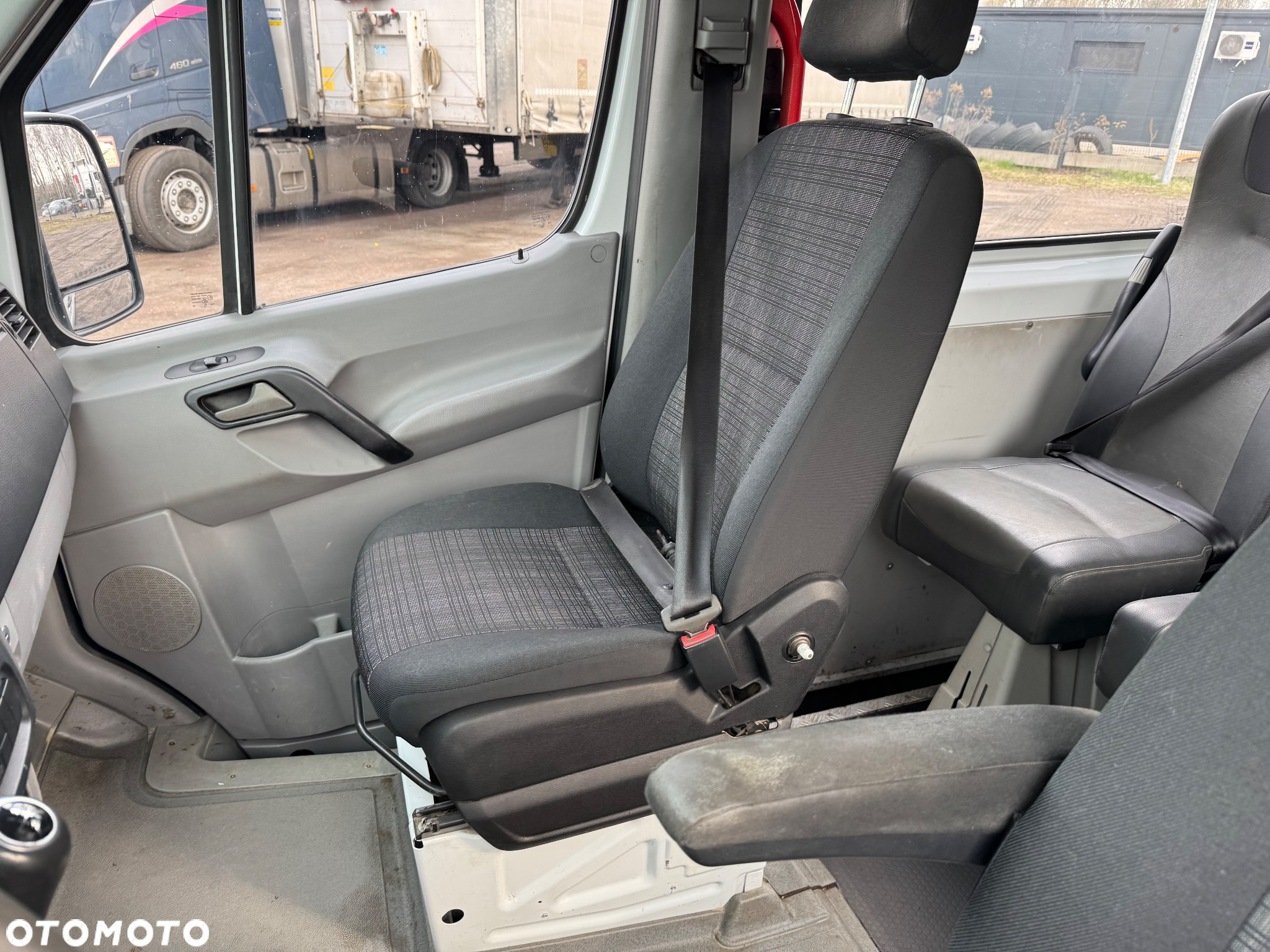 Mercedes-Benz Sprinter 2017r. Brygadówka Klima NAVI 2 x Parktronic Przetwornica 230V Belka Sygnalizacyjna Kamera LIFT - 28
