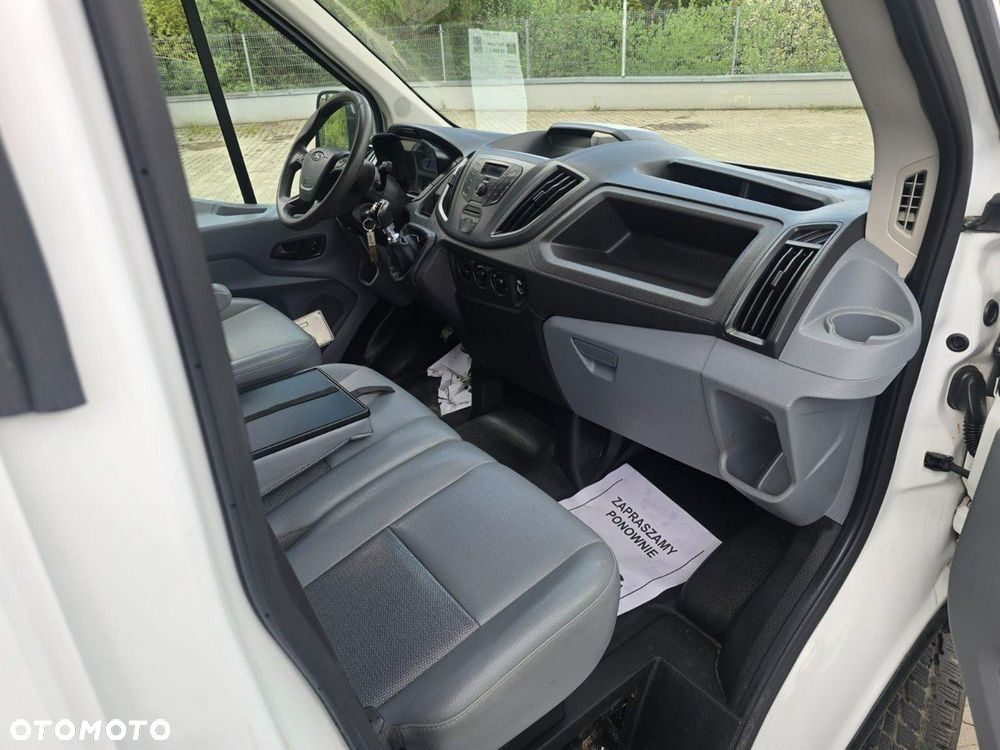 Ford Transit - 22