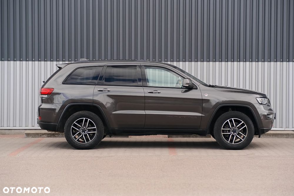 Jeep Grand Cherokee - 4