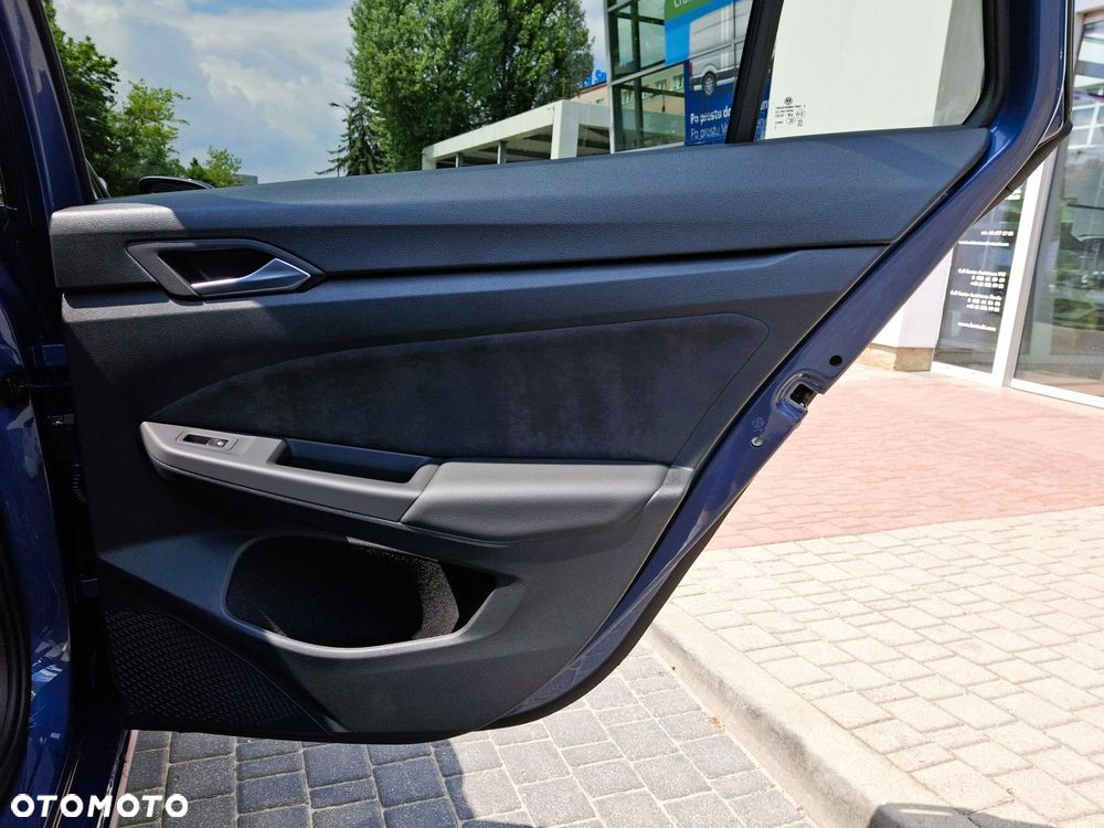 Volkswagen Golf - 18