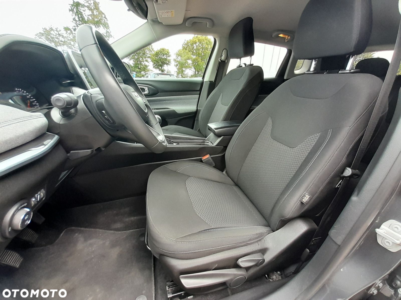 Jeep Compass - 15
