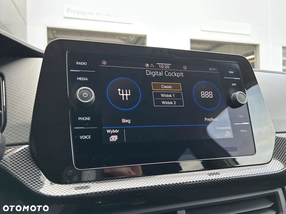 Volkswagen T-Cross - 32