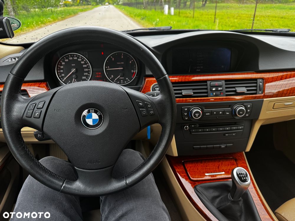 BMW Seria 3 320d DPF - 33