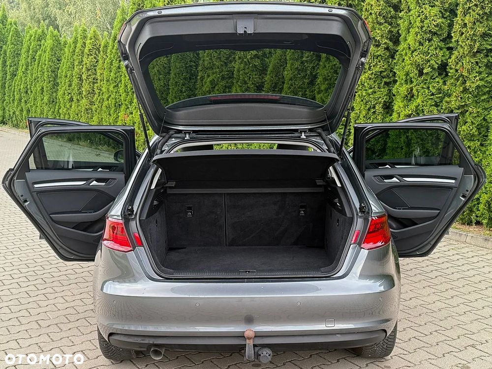 Audi A3 Sportback 1.6 TDI design - 23