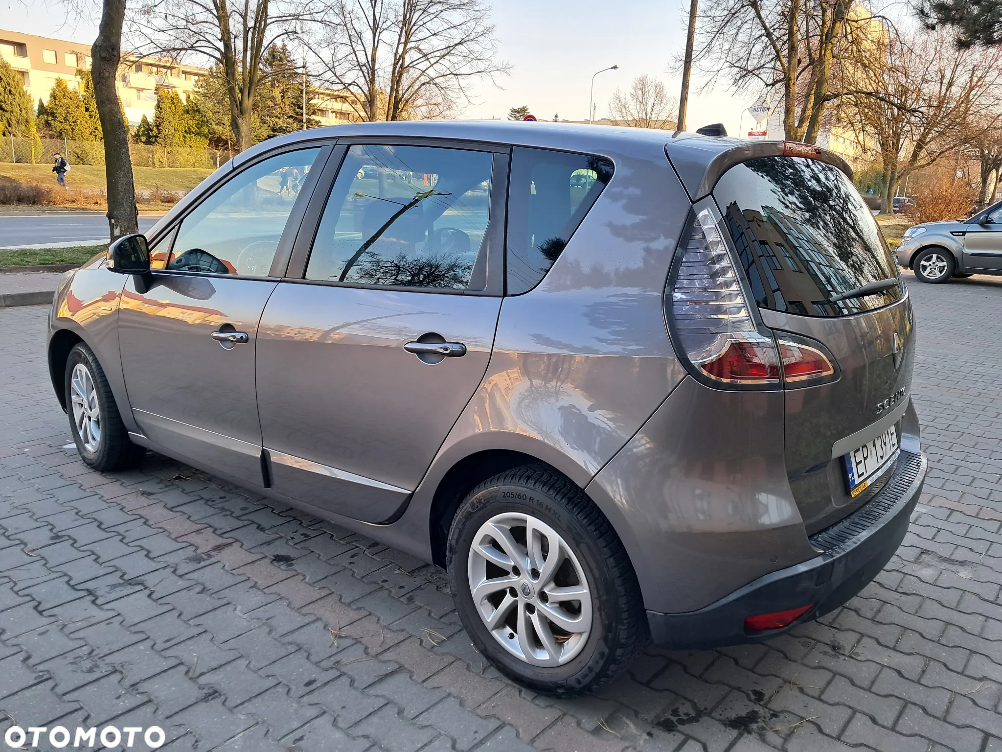 Renault Scenic ENERGY dCi 110 Start & Stop Expression - 4