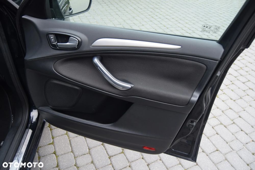Ford S-Max 2.0 TDCi DPF Ambiente - 23
