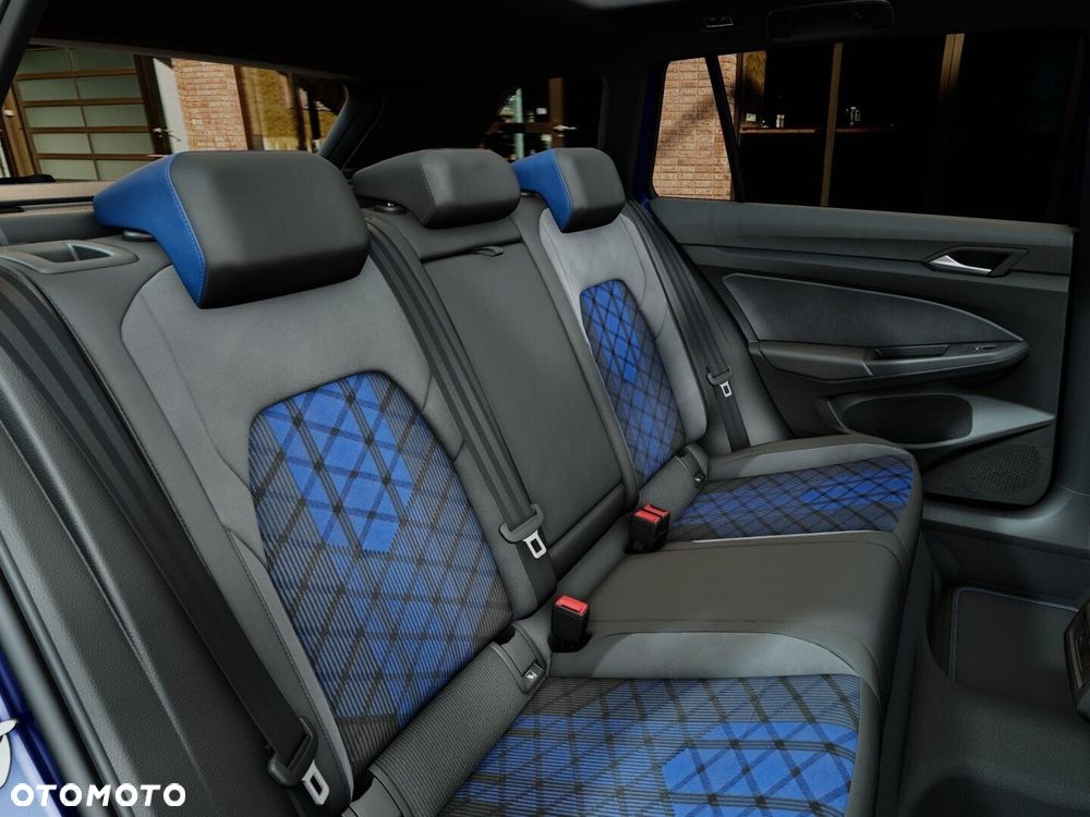 Volkswagen Golf - 12