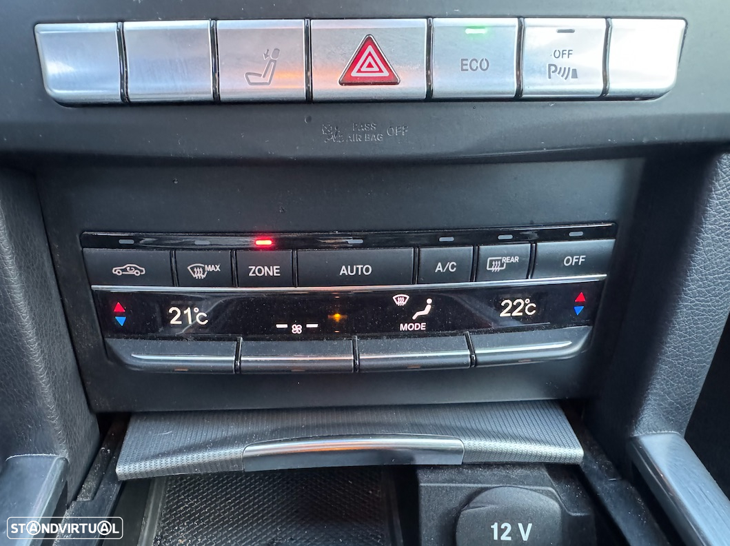 Mercedes-Benz E 250 BlueTEC Avantgarde Auto. - 12