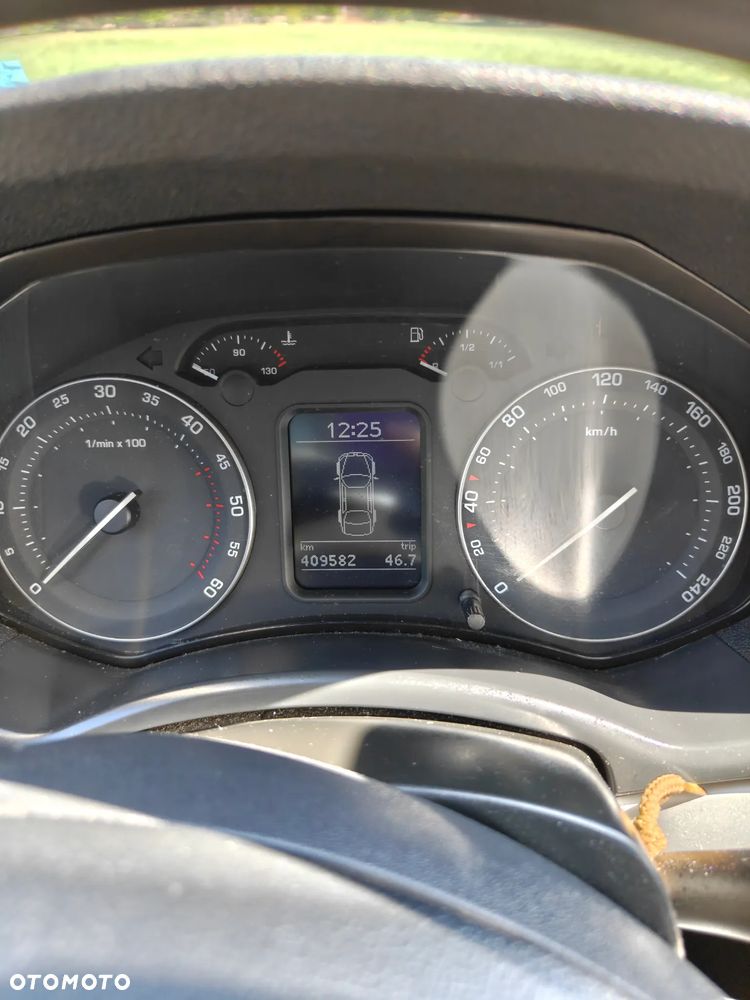 Skoda Octavia 2.0 TDI Ambiente DSG - 4