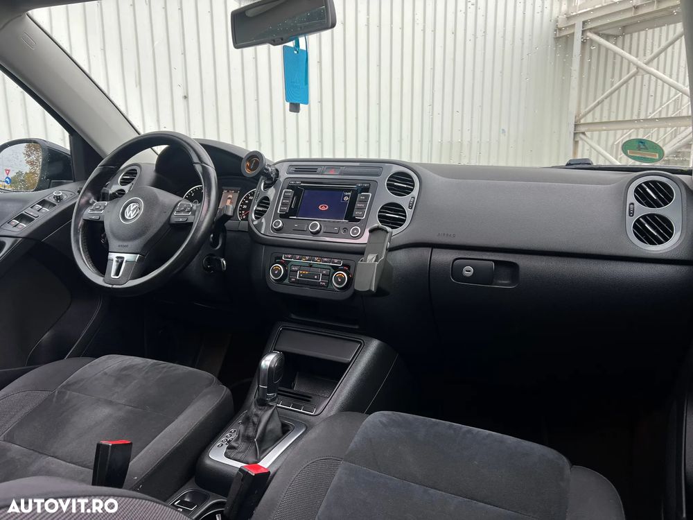 Volkswagen Tiguan 2.0 TDI DPF 4Motion BlueMotion Technology DSG Lounge Sport & Style - 30