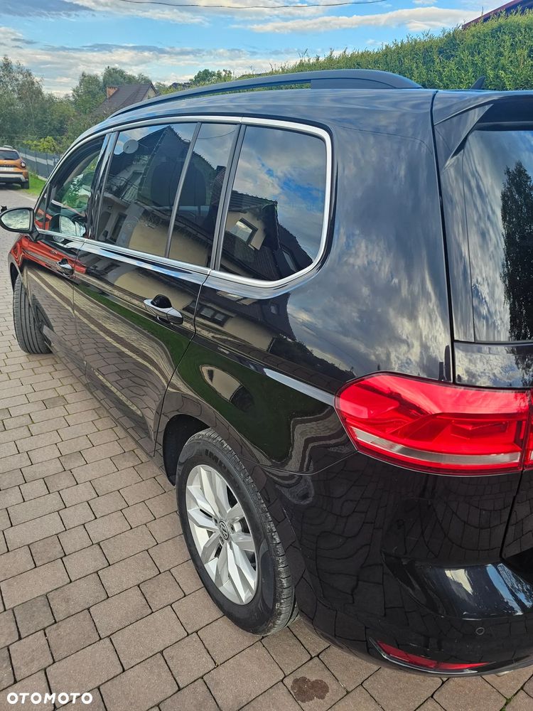Volkswagen Touran 2.0 TDI SCR DSG Highline - 9