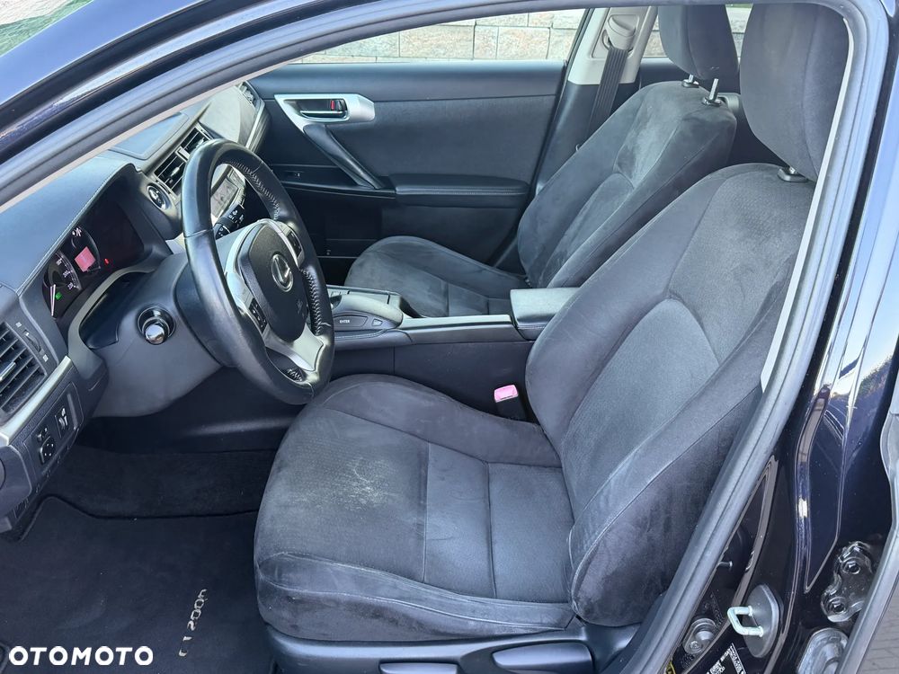 Lexus CT 200h Prestige - 11