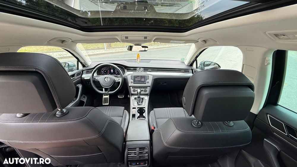 Volkswagen Passat Alltrack - 11