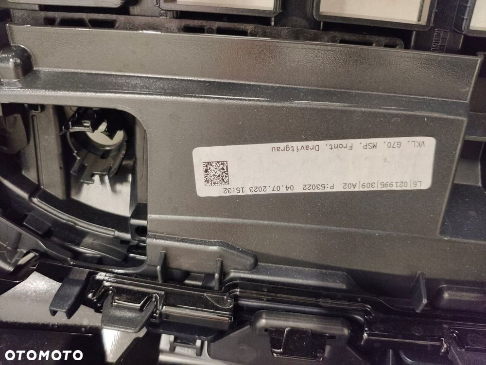 BMW G70 ZDERZAK PRZÓD 6PDC M-PAKIET C36 EUROPA - 10