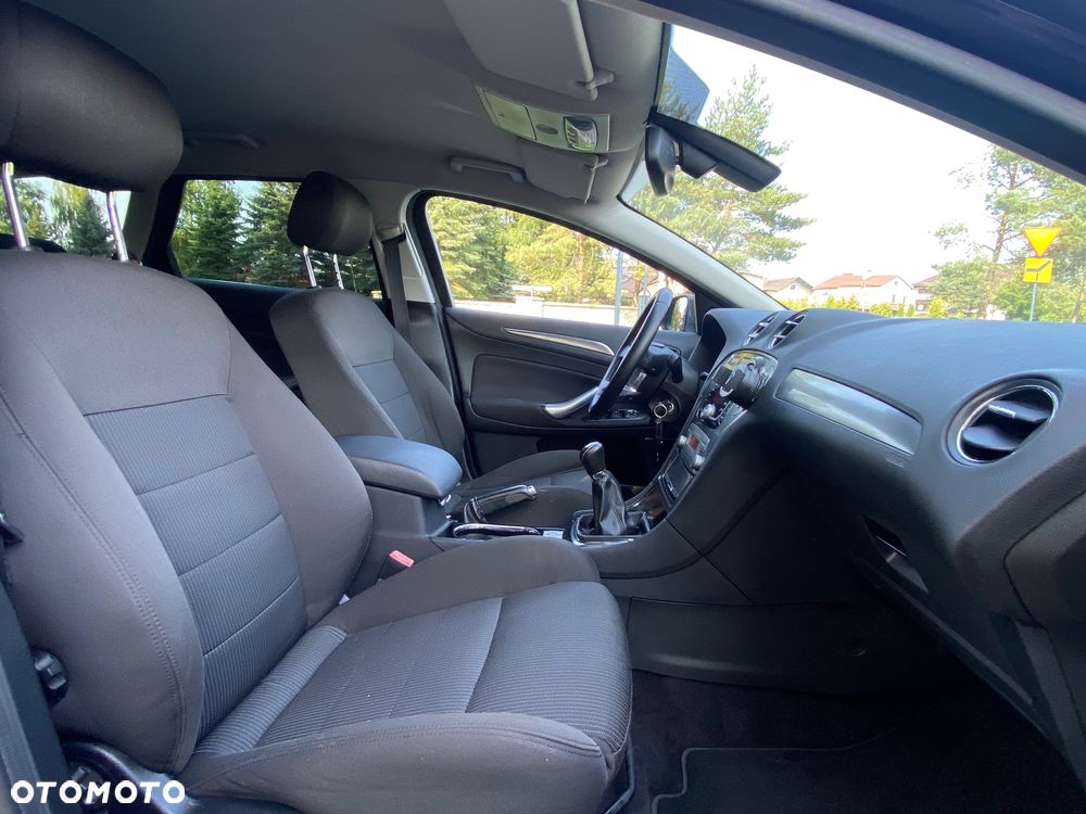 Ford Mondeo 2.0 Titanium - 9