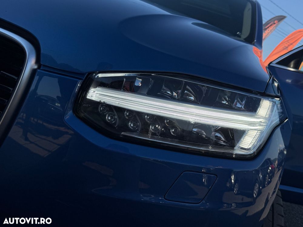 Volvo XC 90 D5 AWD Geartronic RDesign - 31