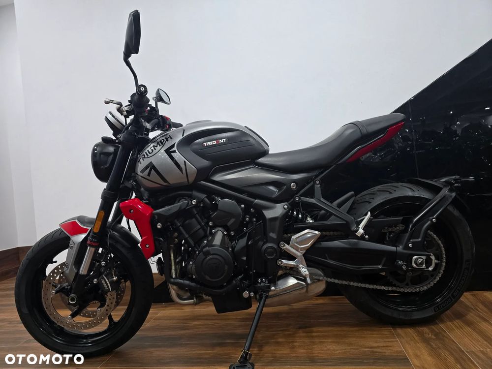 Triumph Trident - 7