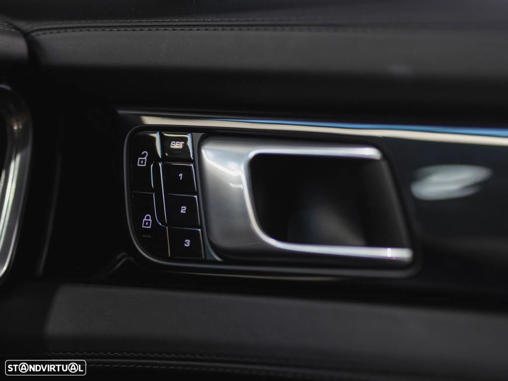Porsche Panamera Sport Turismo 4 E-Hybrid Edition 10 Anos - 21