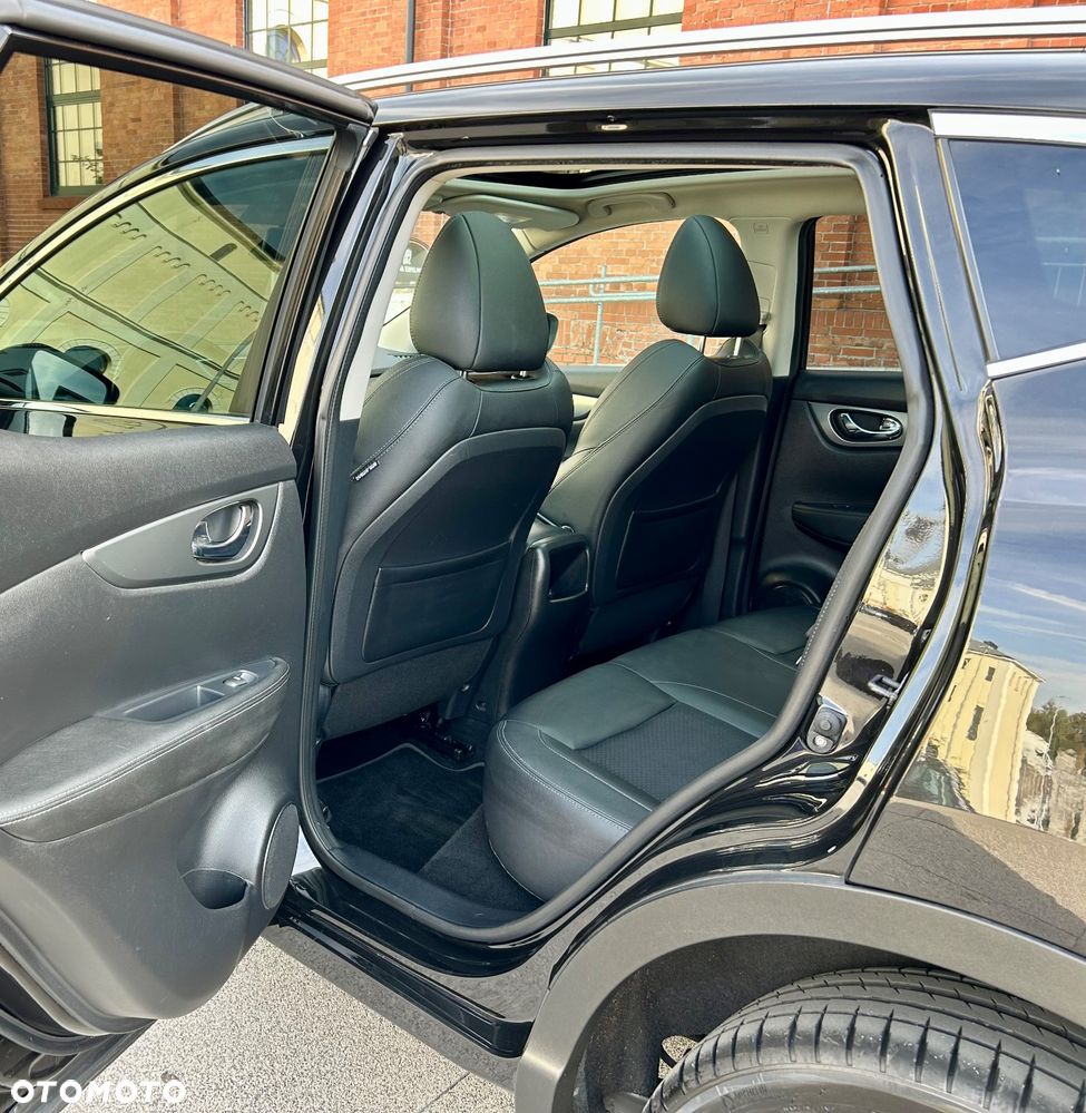 Nissan Qashqai - 25