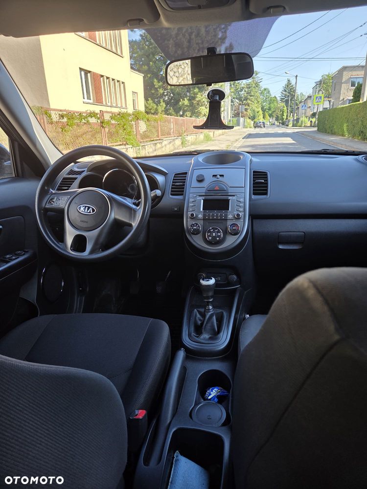 Kia Soul 1.6 L - 8