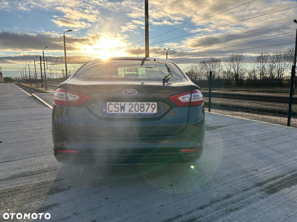 Ford Mondeo 2.0 EcoBoost Titanium - 14