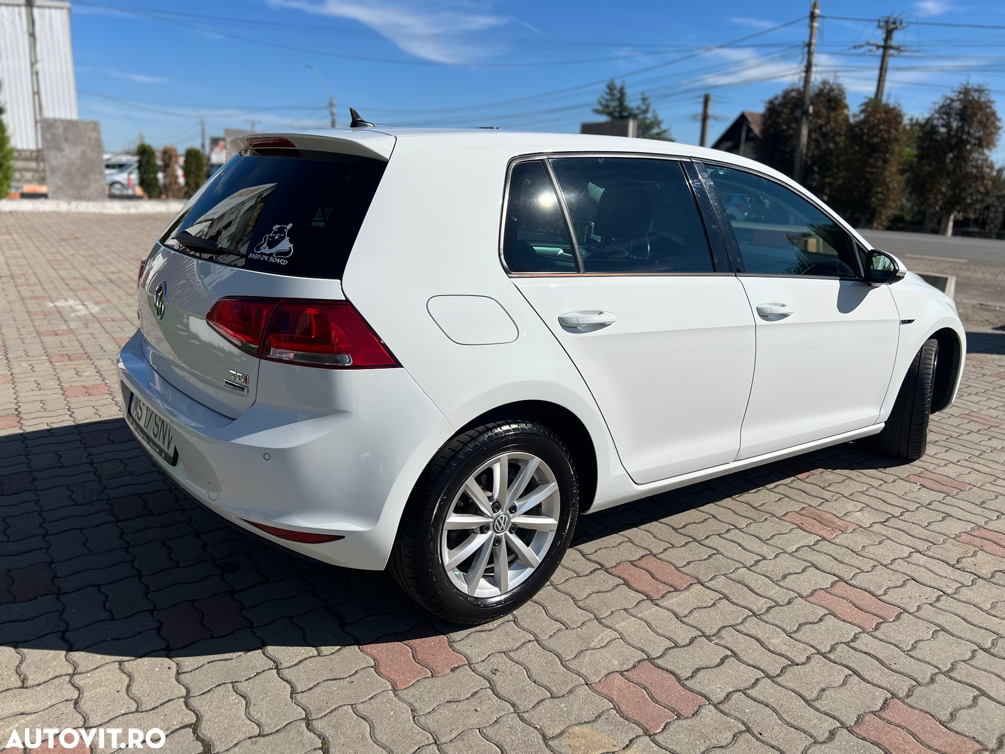 Volkswagen Golf 1.6 TDI BlueMotion Technology Lounge - 4