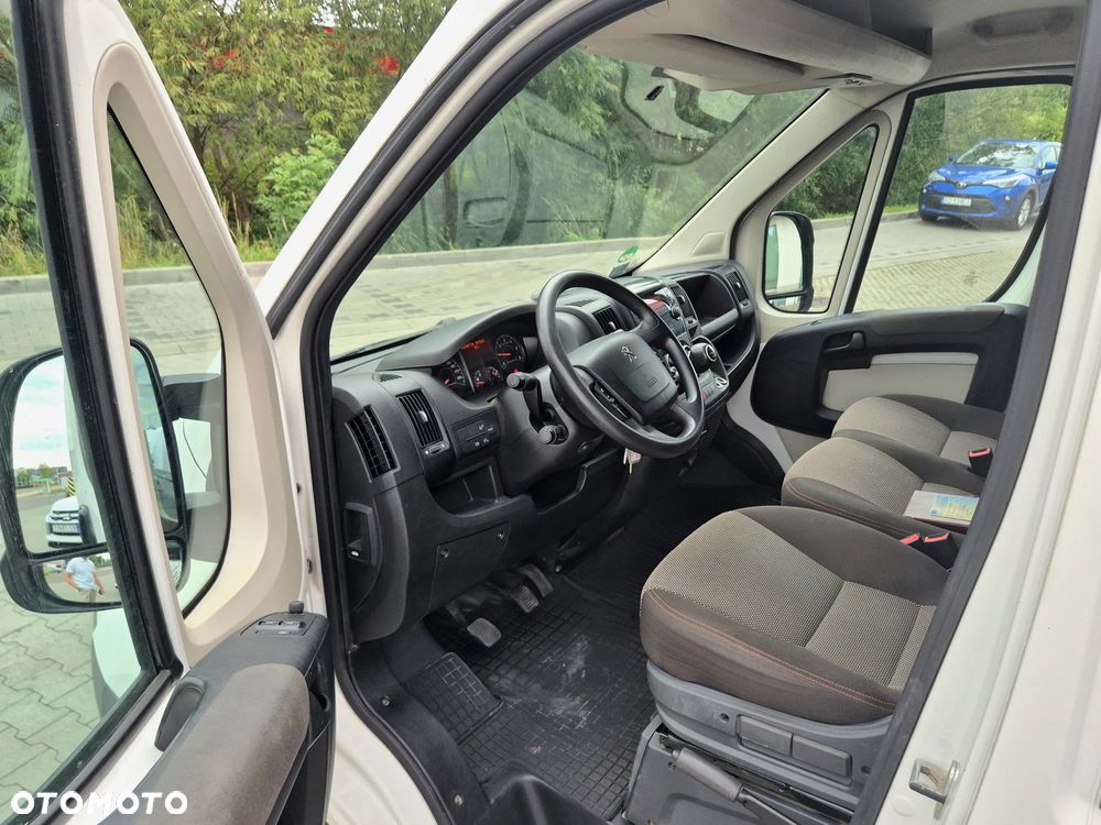 Peugeot Boxer Brygadówka Doka 7osób CarPol L3H2 - 10