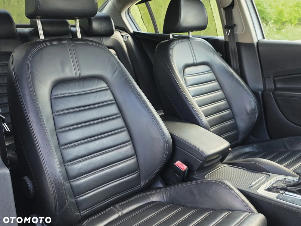 Volkswagen Passat 2.0 TSI Automatik Highline - 22