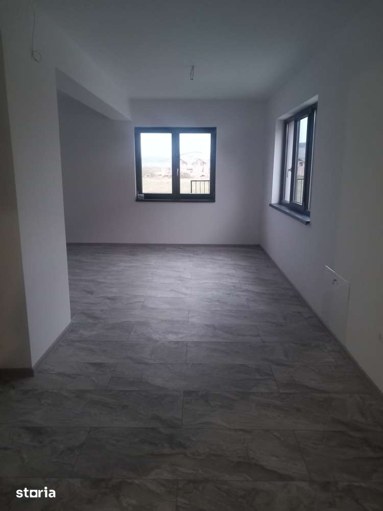 Case tip duplex la cheie ,130 mp,teren 300 mp ,Sangiorgiu de Mures - Imagine principală: 5/14