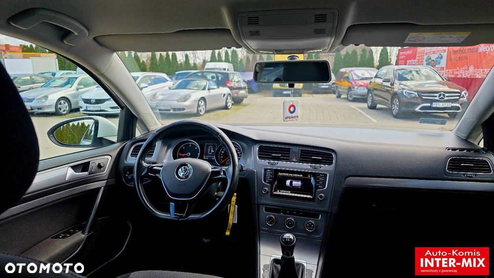 Volkswagen Golf - 22