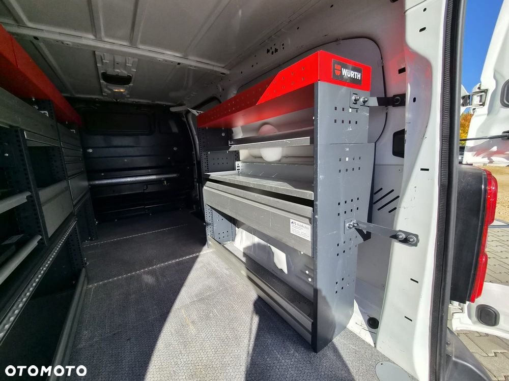 Opel Vivaro - 31