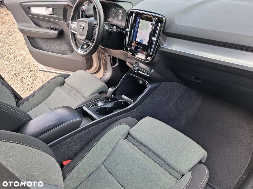 Volvo XC 40 T5 Recharge DKG Inscription Expression - 14