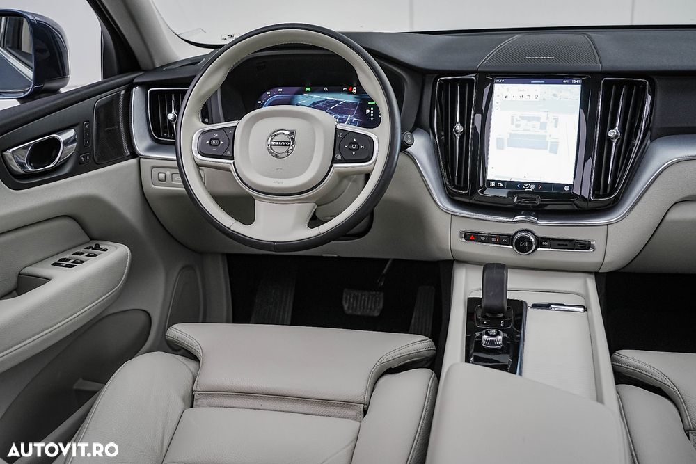Volvo XC 60 Recharge T6 Twin Engine eAWD Inscription Expression - 4