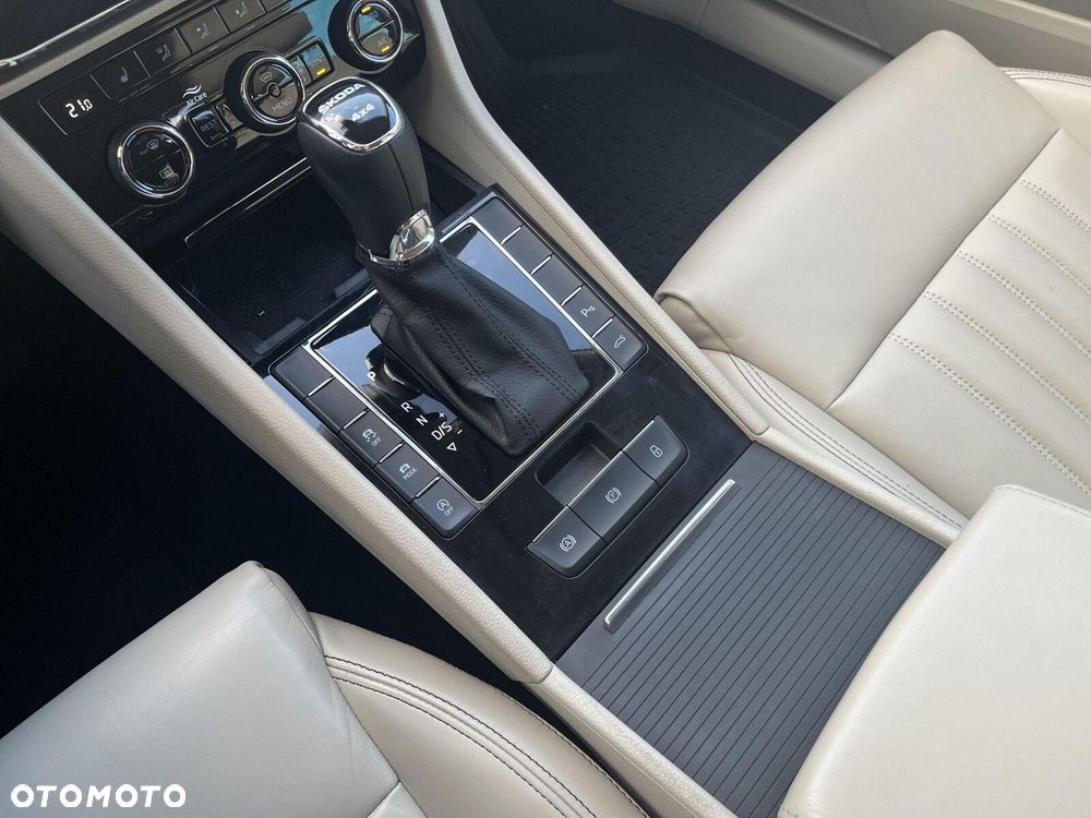 Skoda Superb 2.0 TSI 4x4 L&K DSG - 21