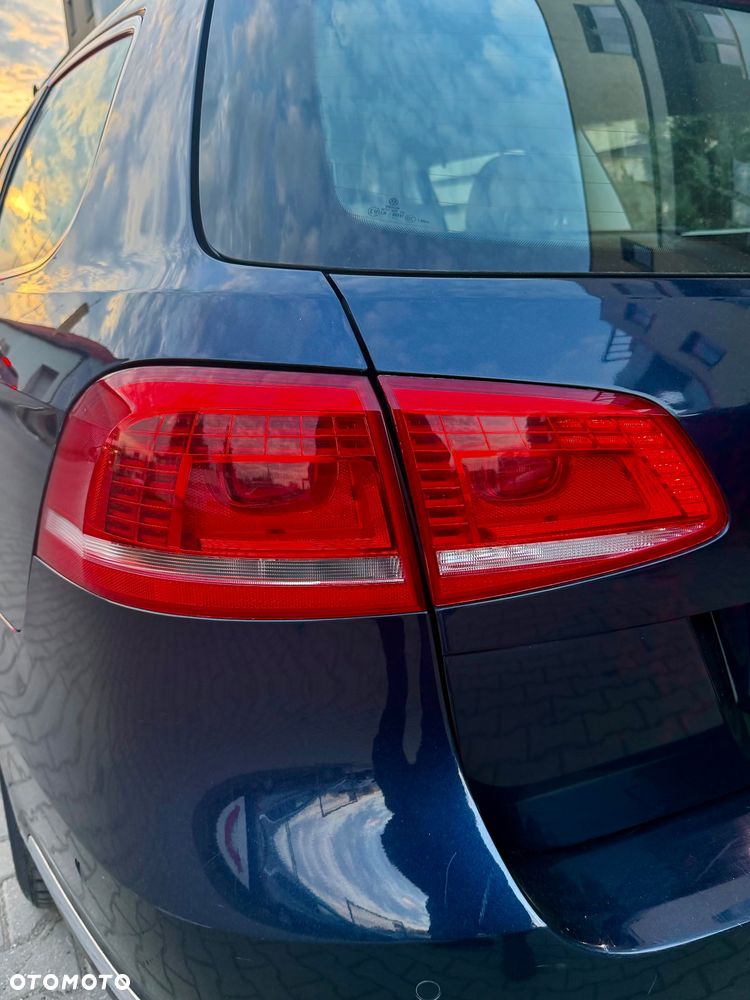 Volkswagen Passat 2.0 TDI 4Motion DSG BlueMotion Tech Highline - 17