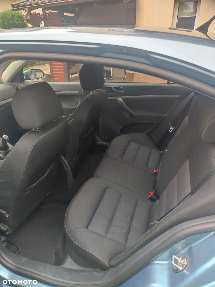 Skoda Octavia 1.6 Selection - 10