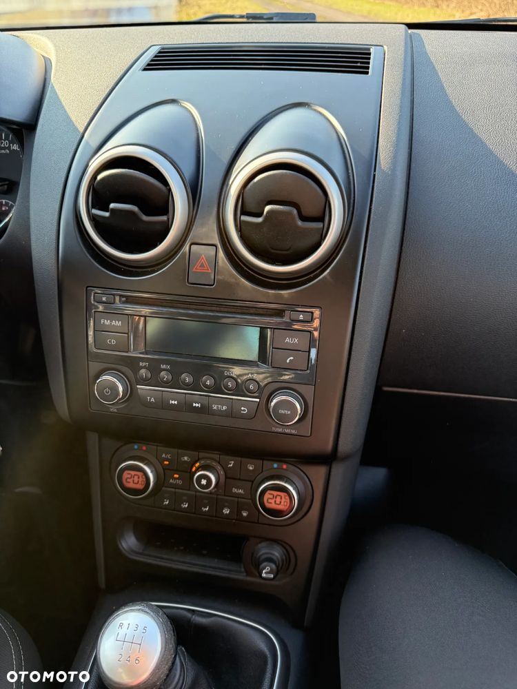 Nissan Qashqai - 11