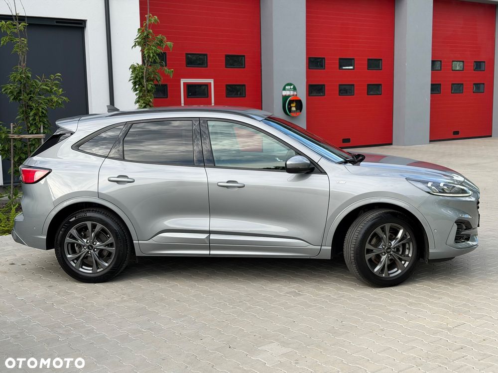 Ford Kuga 2.5 Duratec FHEV 4x4 ST-LINE X - 5