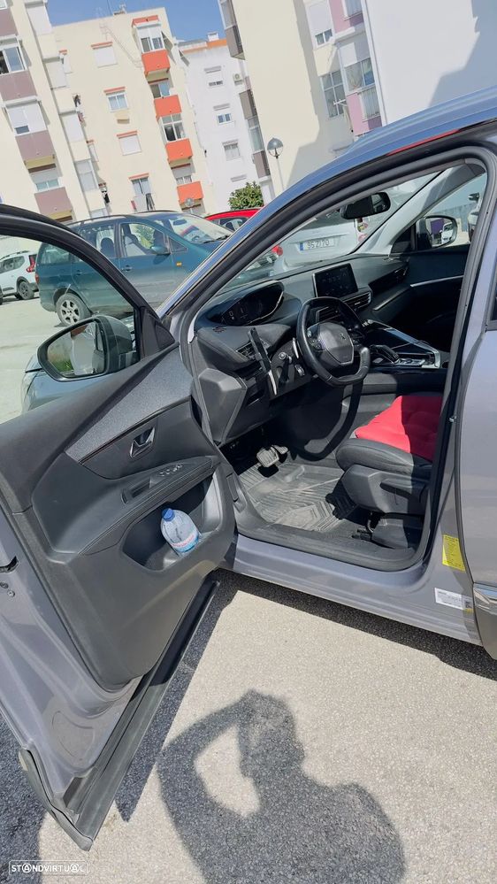 Peugeot 5008 1.5 BlueHDi Allure EAT8 - 2