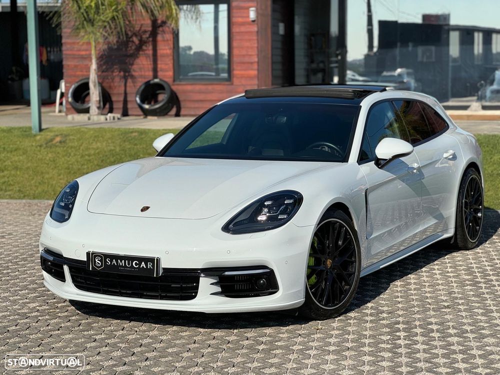 Porsche Panamera Sport Turismo 4 E-Hybrid