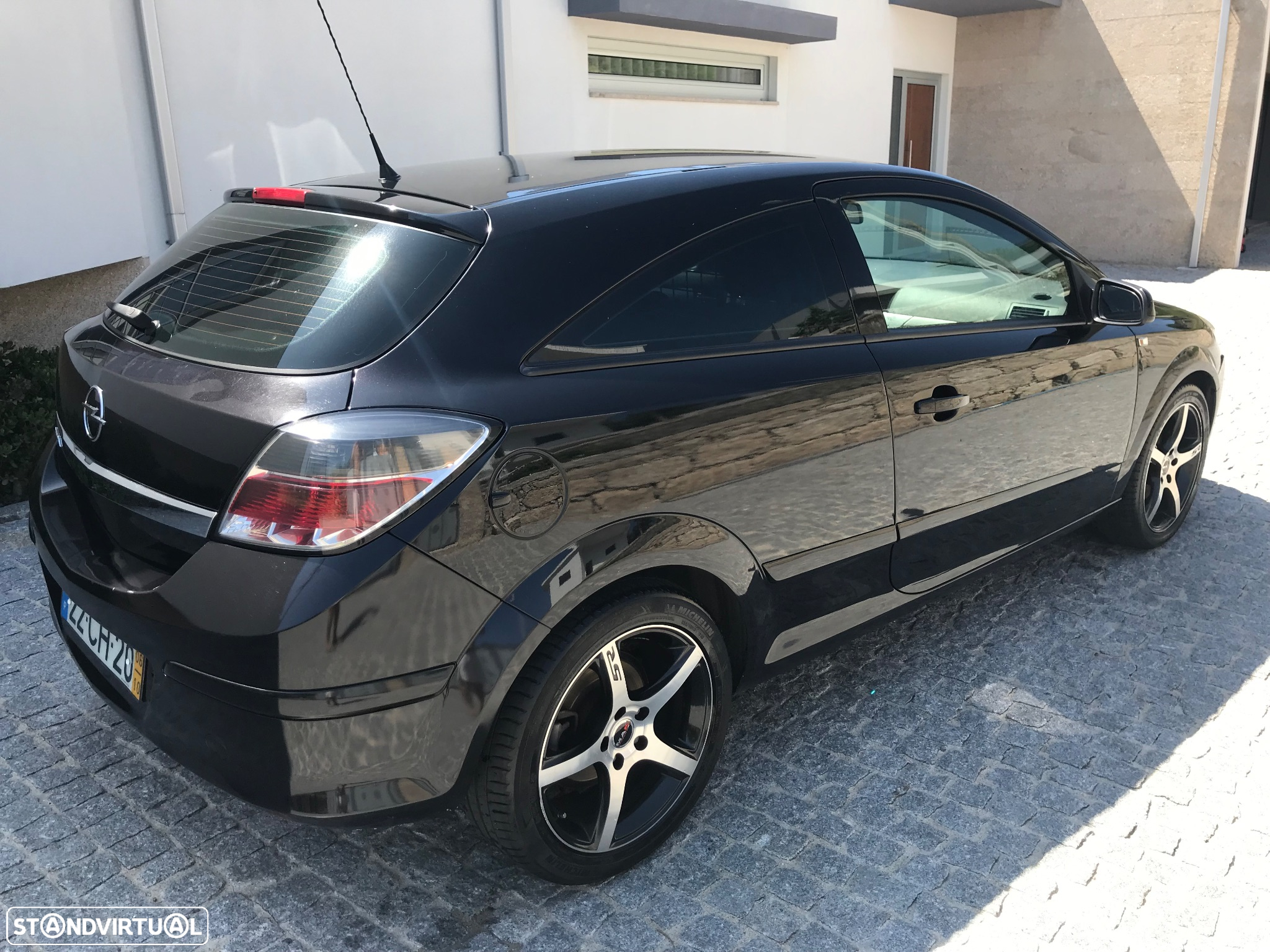 Opel Astra GTC 1.7 CDTi - 4