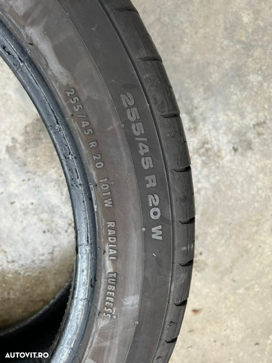 vând 2 anvelope 255/45/20 continental de vară la 6,5mm - 4