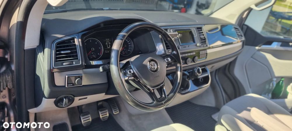 Volkswagen Multivan - 16