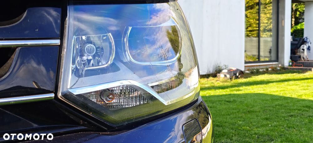 Volkswagen Multivan - 26
