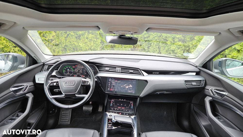 Audi e-tron 55 quattro - 15