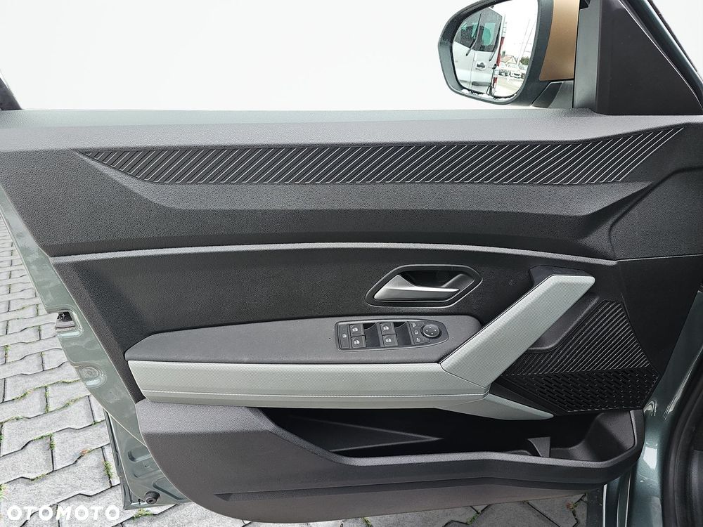 Dacia Duster 1.6 Full Hybrid 140 Extreme MMT - 11