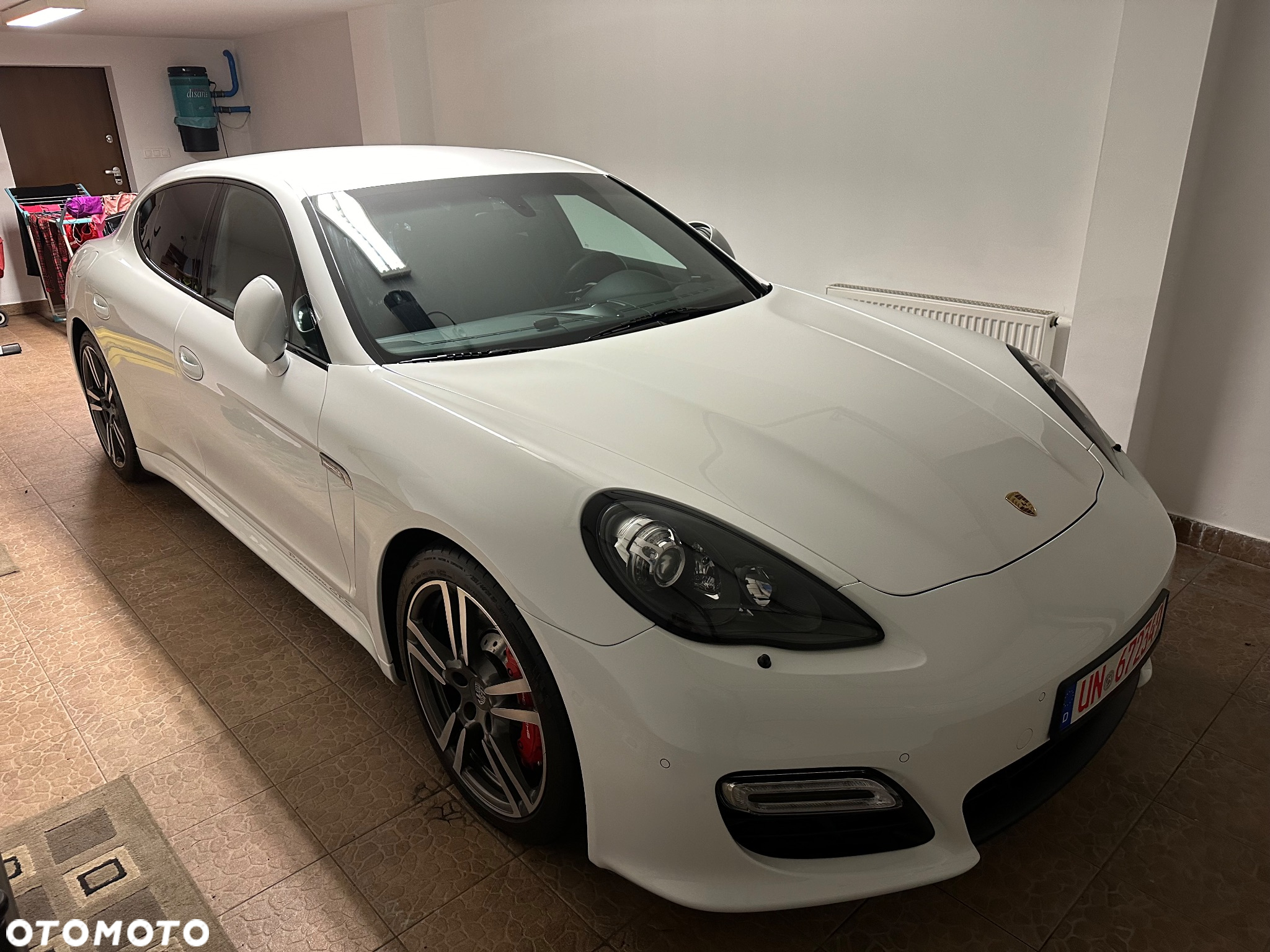 Porsche Panamera GTS - 8