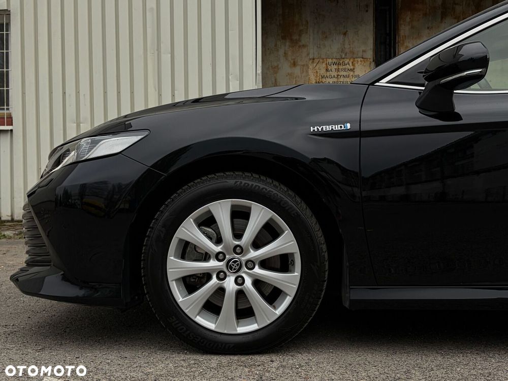 Toyota Camry 2.5 Hybrid Comfort CVT - 6